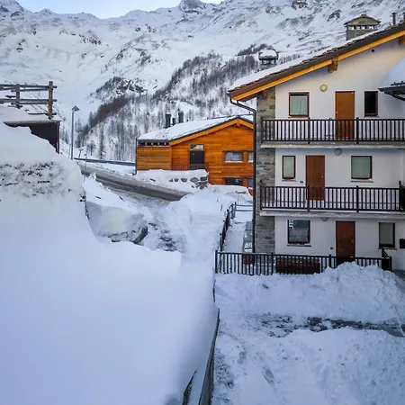 Prestigious In Cervinia Breuil-Cervinia