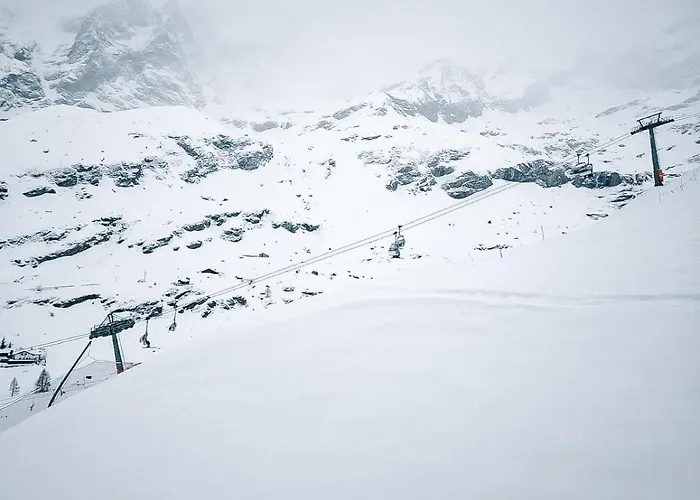 Prestigious In Cervinia Апартаменти *