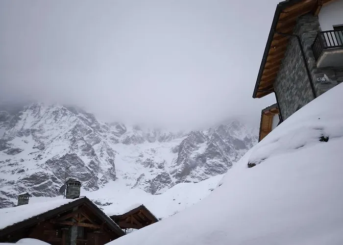 Апартаменти Prestigious In Cervinia *