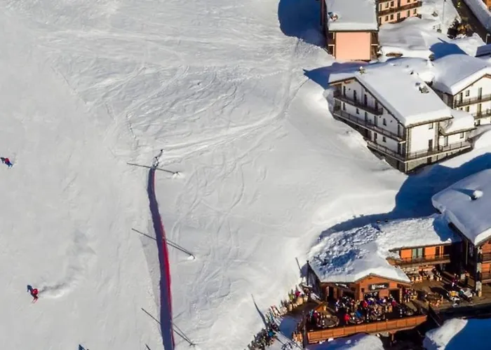 Апартаменти Prestigious In Cervinia *